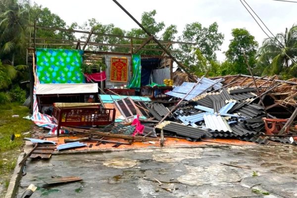 Cà Mau: Giông lốc gây thiệt hại hàng chục căn nhà