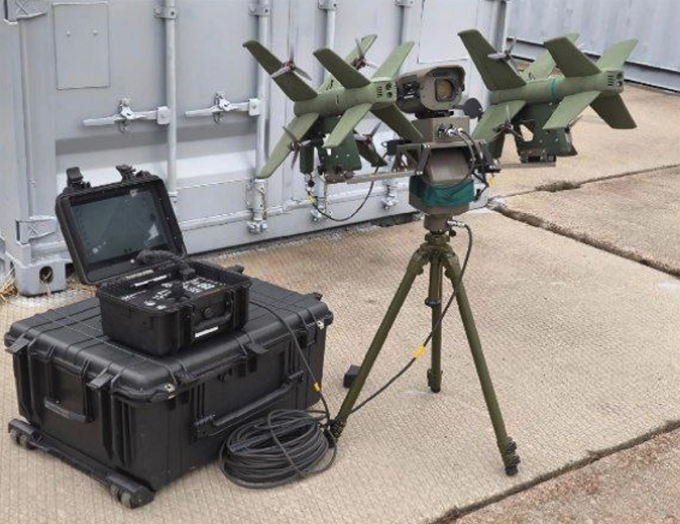 Bệ phóng và bộ điều khiển drone Lancet thu nhỏ chuyên chống UAV và drone của Nga. Ảnh: Russkoe Oruzhie