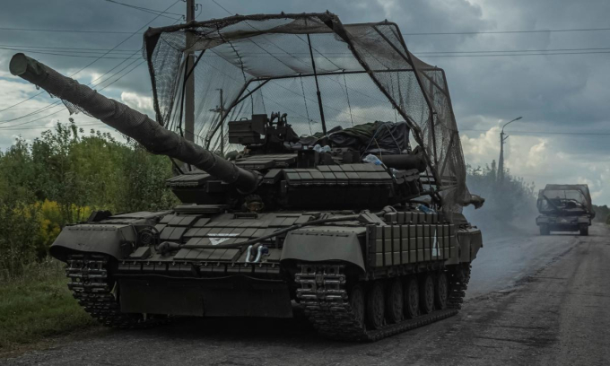 Xe tăng Ukraine tại tỉnh Sumy tháng 8/2024. Ảnh: Reuters