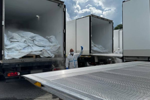 Nga trao trả 1.000 thi thể lính Ukraine, nhận lại 19