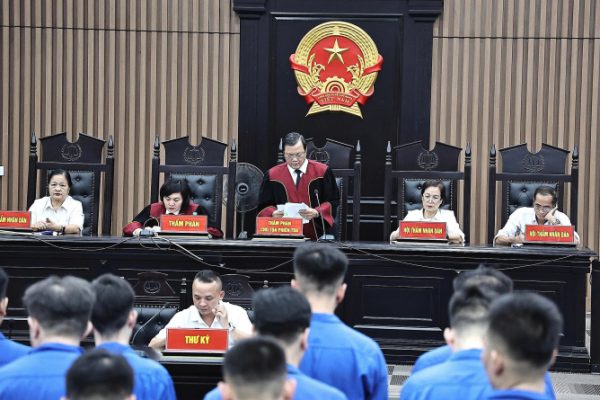 Tổng Giám Đốc “Đòi Nợ Kiểu Khủng Bố” Lãnh Án 12 Năm Tù