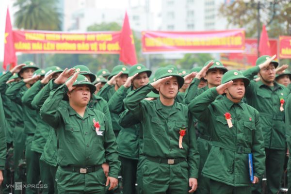 ‘Không thể thay thế nghĩa vụ quân sự bằng môn Giáo dục quốc phòng’