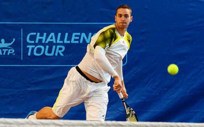 Olivetti lập kỷ lục giao bóng không chính thức ở một sự kiện Challenger năm 2012. Ảnh: CNN