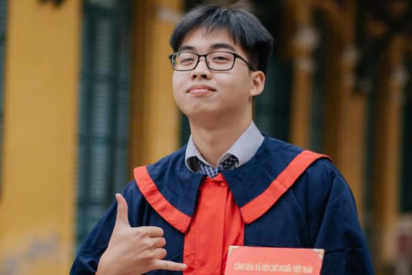 Thủ khoa A01, D01 toàn quốc: Nam sinh Hà Nội đạt điểm tuyệt đối