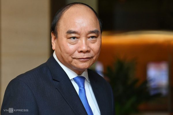 Nguyễn Xuân Phúc, Võ Văn Thưởng, Vương Đình Huệ: Bị cách chức mọi chức vụ Đảng