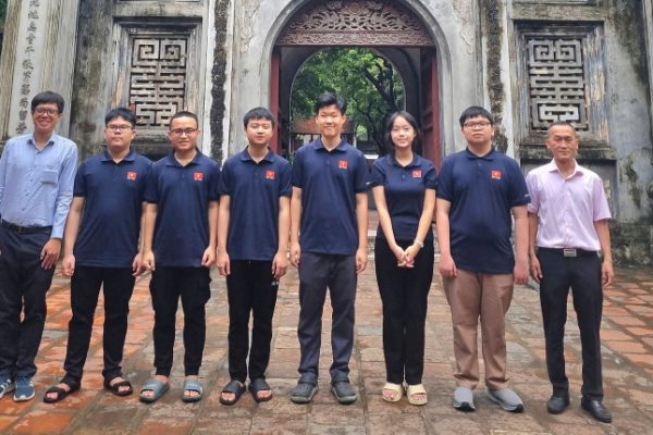 Việt Nam góp mặt trong đề thi Olympic Toán quốc tế 2025