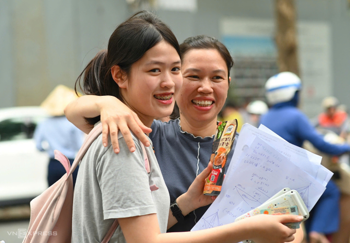Thí sinh thi tốt nghiệp THPT năm 2025 ở Hà Nội. Ảnh: Giang Huy