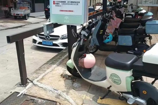Bài học xây trạm sạc xe điện từ các nước cho Việt Nam