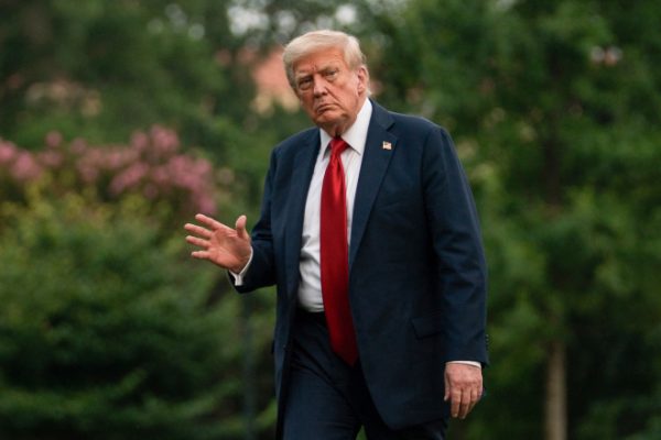 Ông Trump: Suy tĩnh mạch mạn tính và sức khỏe