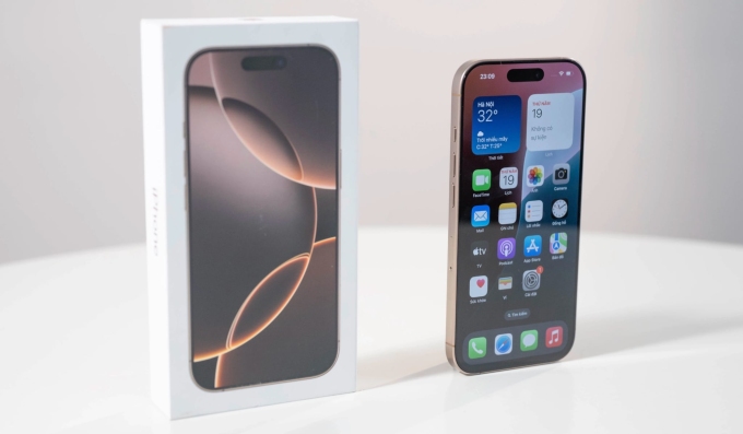 iPhone 16 Pro Max