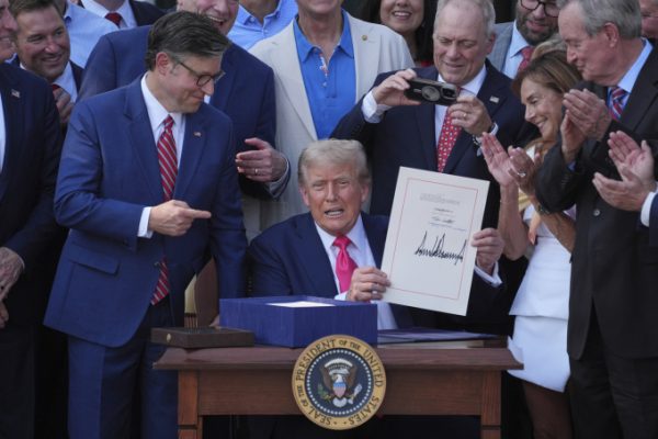 ‘Đạo luật to đẹp’: Ông Trump củng cố quyền lực trong đảng Cộng hòa
