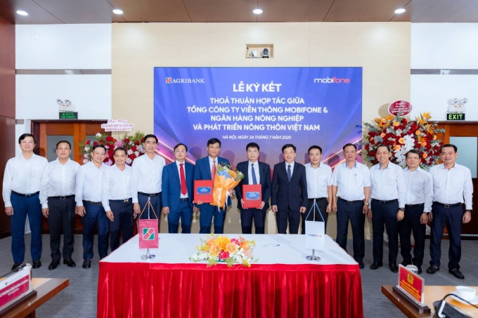 MobiFone đồng hành cùng Agribank trong quá trình chuyển đổi số. Ảnh: MobiFone