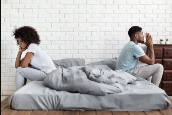 Áp lực tiền bạc khiến người Mỹ ‘bỏ bê’ chuyện chăn gối