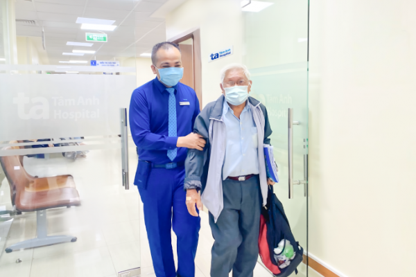 Giảm suy thận sau 3 năm: Thuốc và chế độ ăn thay đổi