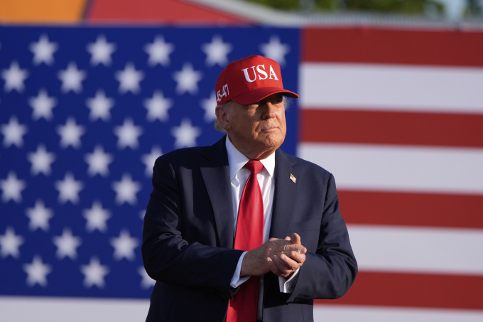 Tổng thống Mỹ Donald Trump gặp cử tri tại bang Iowa ngày 3/7. Ảnh: AP