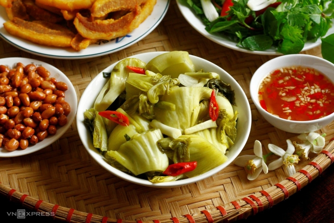 Món ăn dễ tích trữ mùa mưa bão - 3