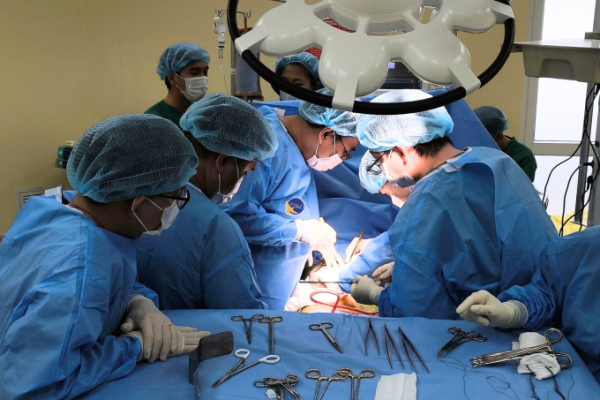 Lạm dụng thuốc viêm khớp: Cảnh báo suy thận ở phụ nữ