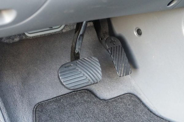 Trung Quốc cấm xe điện ưu tiên chế độ một bàn đạp