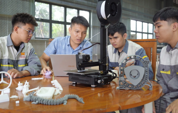 MIT Uni: Hỗ trợ học phí cho sinh viên công nghệ, kỹ thuật