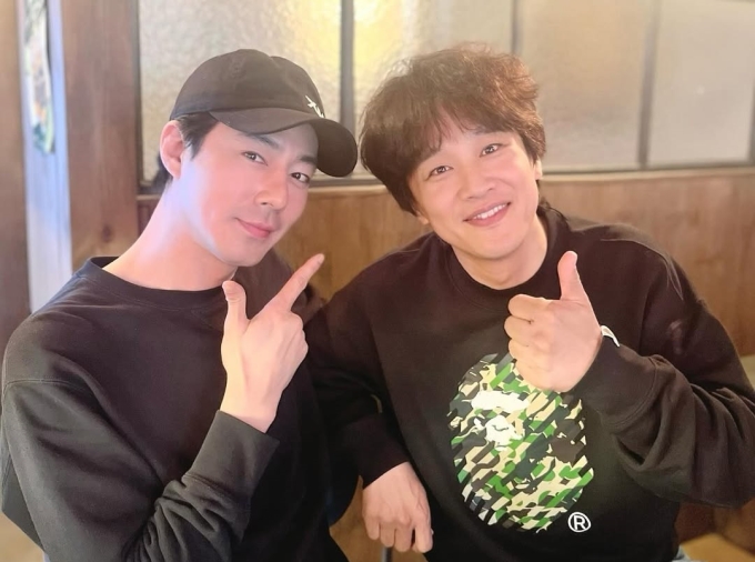 Hiện In Sung và bạn thân Cha Tae Hyun hợp sức mở công ty giải trí. Ảnh: Instagram Zoinsung_official