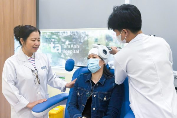 5 Cách Giảm Đau Đầu và Buồn Nôn Hiệu Quả