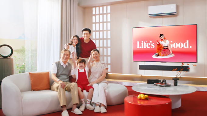 Gia đình giải trí với TV LG. Ảnh: LG