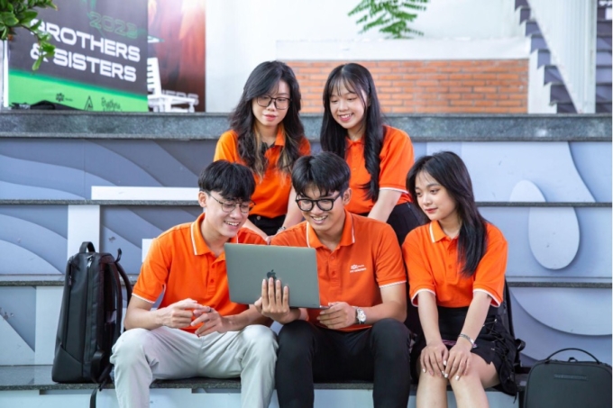 Sinh viên FPTU học tại khuôn viên trường. Ảnh: FPTU