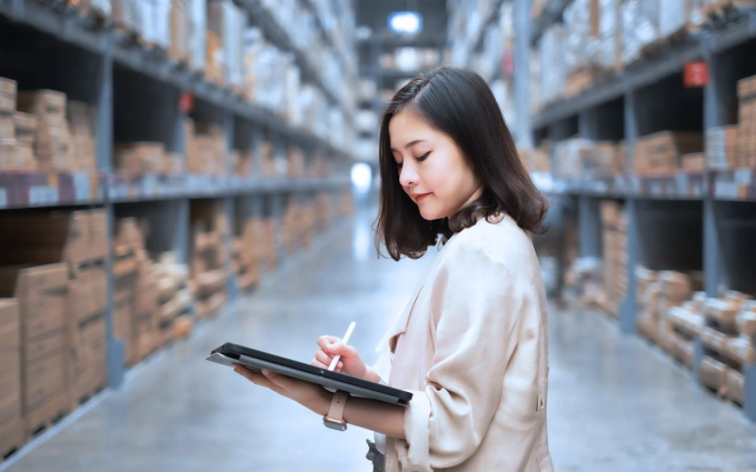 VIB giúp hộ kinh doanh, doanh nghiệp Việt nâng cao năng lực quản trị tài chính. Ảnh: VIB