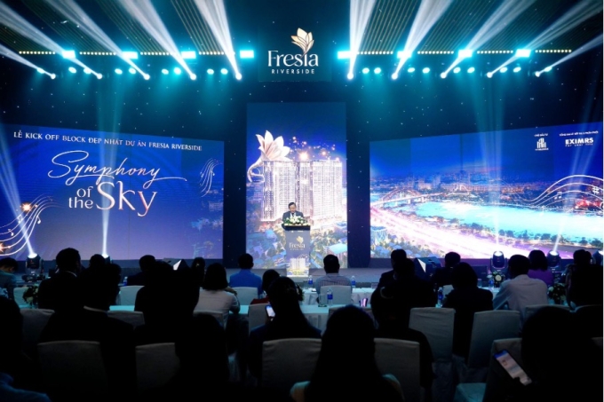 Đại diện chủ đầu tư TV Holdings chia sẻ về triết lý phát triển và tầm nhìn dài hạn của dự án Fresia Riverside. Ảnh: CĐT
