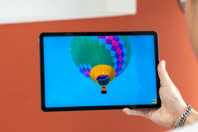 Máy có màn hình 11 inch, độ phân giải 2,5K. Ảnh: Xiaomi