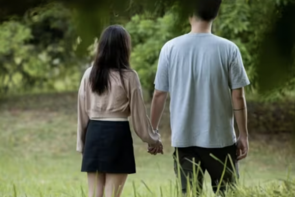 Tha thứ cho ngoại tình: Nên hay không nên?