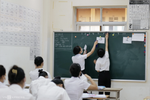 Lao động đi Nhật: Kiểm tra thể lực gập bụng, chạy 3.000m