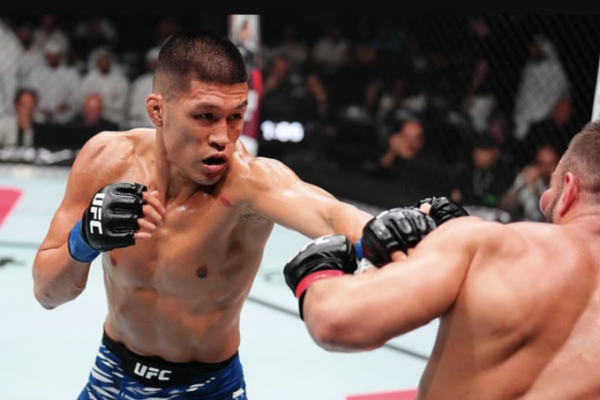 Kỷ lục UFC: Võ sĩ gốc Việt thắng trận, đối thủ biến dạng