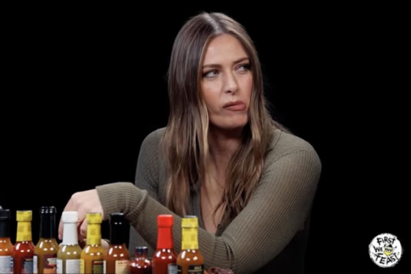 Sharapova phủ nhận khiêu khích đối thủ bằng tiếng hét lớn