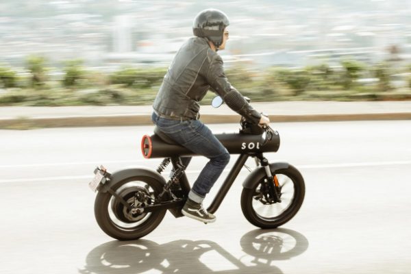 Môtô điện: Thiết kế độc đáo như đường ống nước