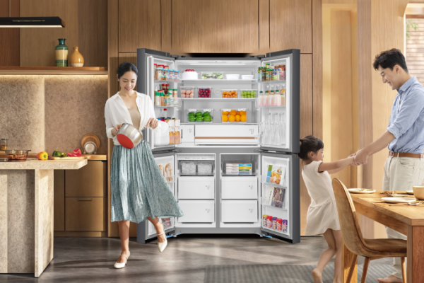 Tủ lạnh Toshiba 711 lít ra mắt tại Việt Nam: Tiết kiệm không gian