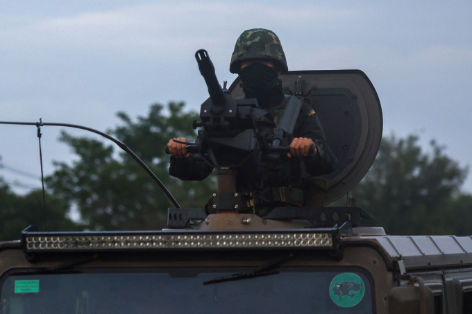 Thái Lan triển khai thiết giáp đến tỉnh Buri Ram ngày 25/7. Ảnh: AFP