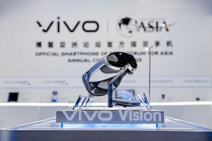 Kính Vivo Vision vừa trình làng tại Diễn đàn châu Á Bắc Ngao. Ảnh: Vivo