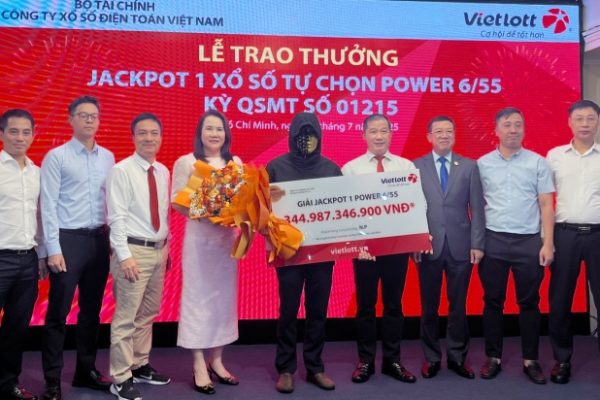 Người trúng Jackpot 345 tỷ đồng: Chưa có kế hoạch chi tiêu!