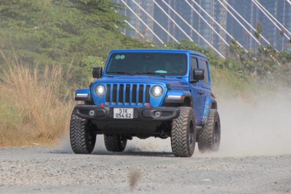 Jeep Giảm Giá Sốc: Từ 7 Tỷ Xuống Hơn 4 Tỷ Đồng