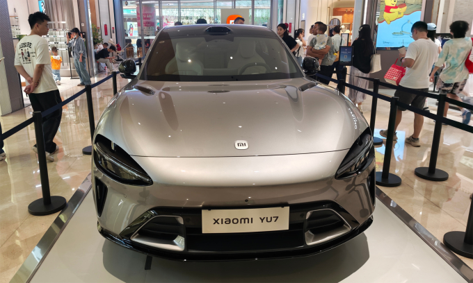 Mẫu SUV điện Xiaomi YU7 tại một điểm trưng bày tại Trung Quốc. Ảnh: Tiantianzuo Luoshi