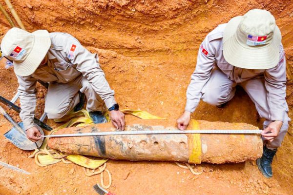 Phát hiện bom tại công trình nhà ga T2 sân bay Đồng Hới