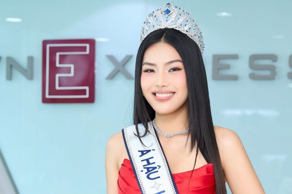 Á hậu Cẩm Ly: Không tiểu thư dù được nuông chiều