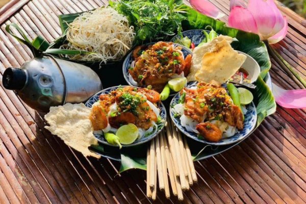 Mì Quảng: 400 năm hương vị quê hương