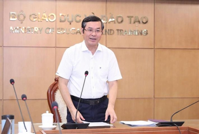 Thứ trưởng Nguyễn Văn Phúc phát biểu tại hội nghị, ngày 17/7. Ảnh: MOET