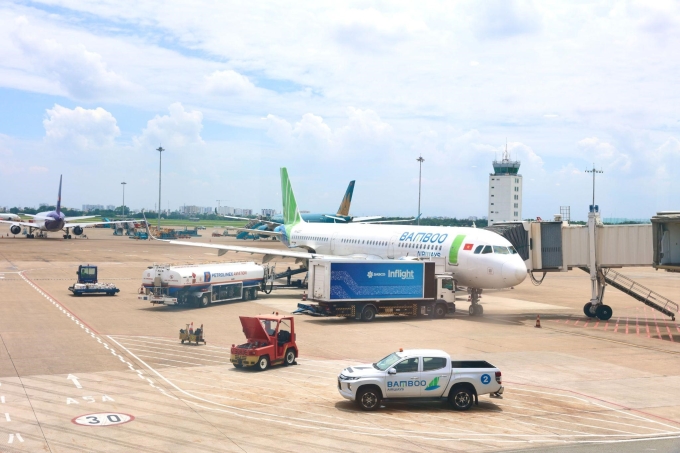 Tàu bay Bamboo Airways tại một sân bay nội địa. Ảnh: Bamboo Airways