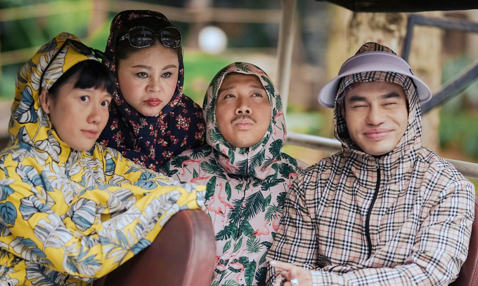 Phim Bộ tứ báo thủ của Trấn Thành gây sốt nhưng nhận nhiều lời chê về kịch bản, bị nhiều khán giả xem là bước lùi so với Mai. Ảnh: Đoàn phim cung cấp