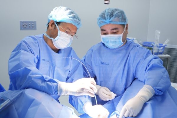 Hẹp bao quy đầu gây tắc đường tiểu: Nguyên nhân và điều trị