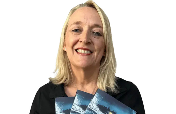 Tác giả Caroline Mitchell. Ảnh: Caroline Writes