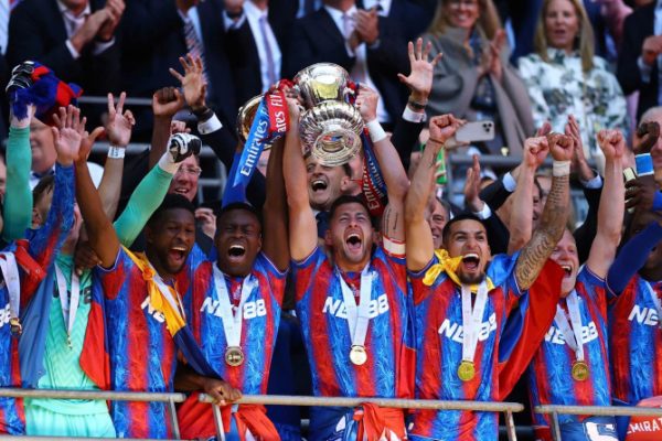 Crystal Palace mất vé Europa League: Tin tức mới nhất